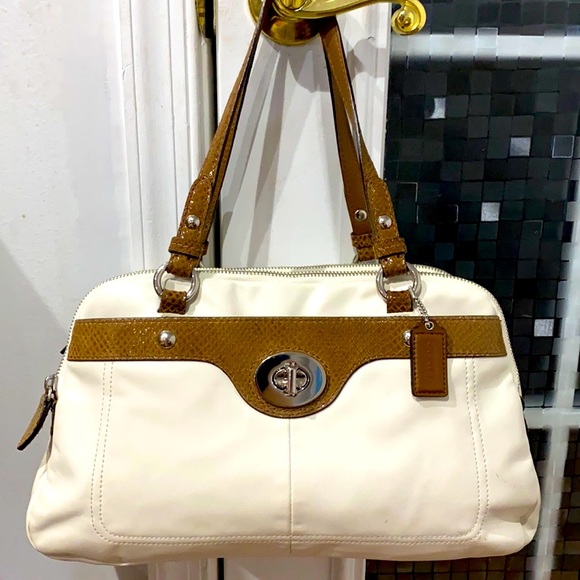 Coach Handbags - 💕Coach creme tan snakeskin leather medium satchel